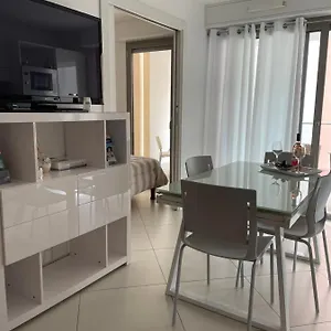 Appartamento West Bay